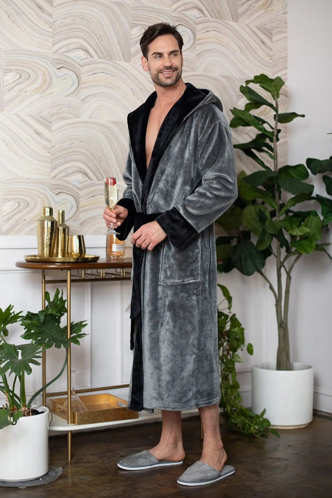 Men’s Robe with Hood – Ultra-Soft Plush Comfort for Everyday Use