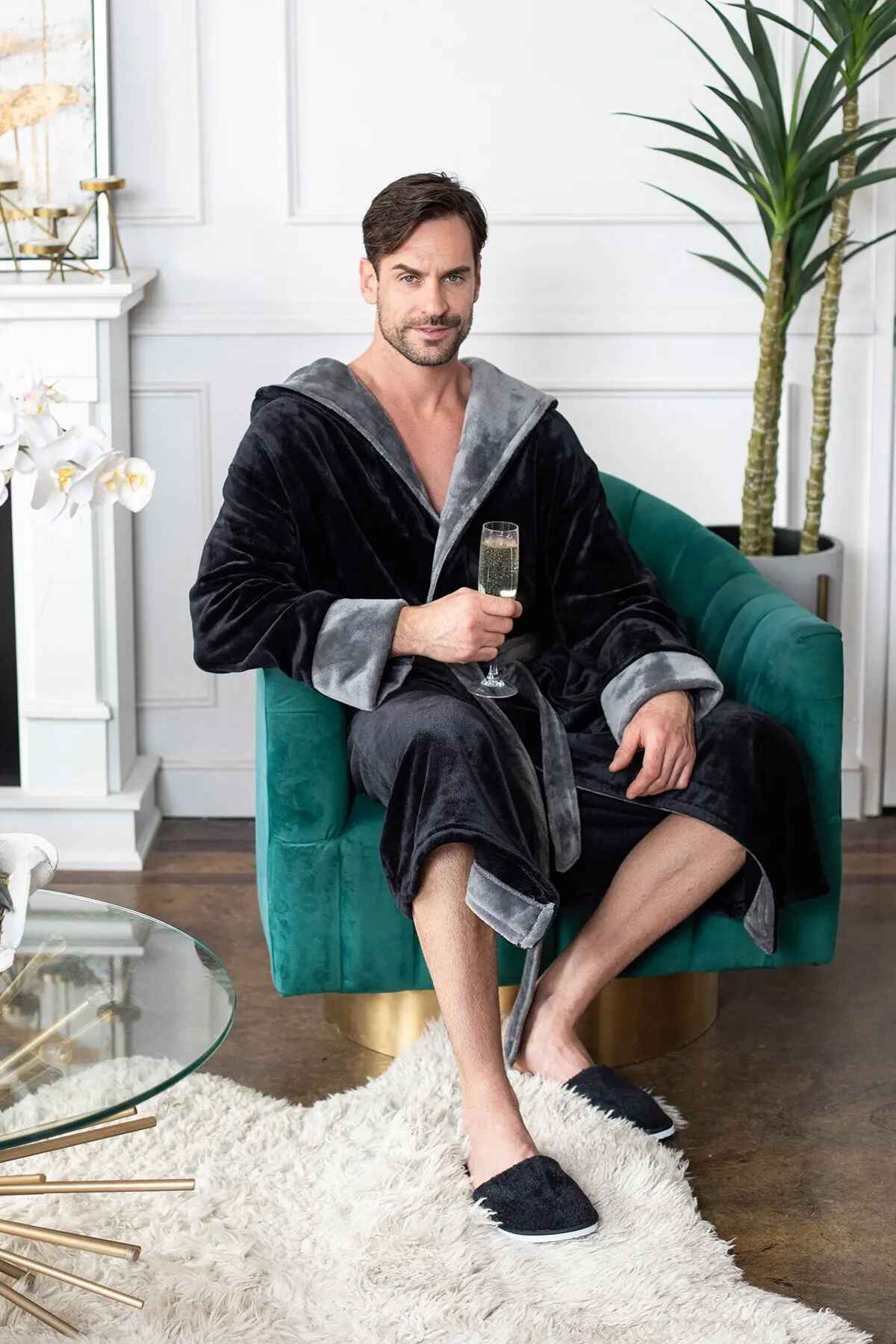 Men’s Robe with Hood – Ultra-Soft Plush Comfort for Everyday Use