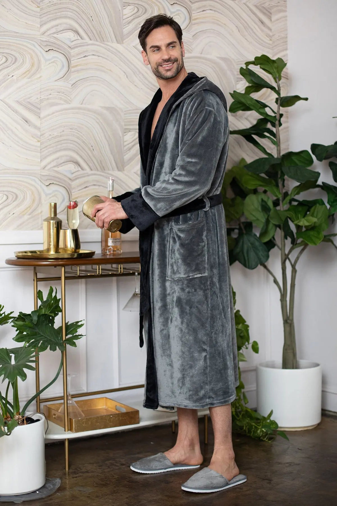 Men’s Robe with Hood – Ultra-Soft Plush Comfort for Everyday Use